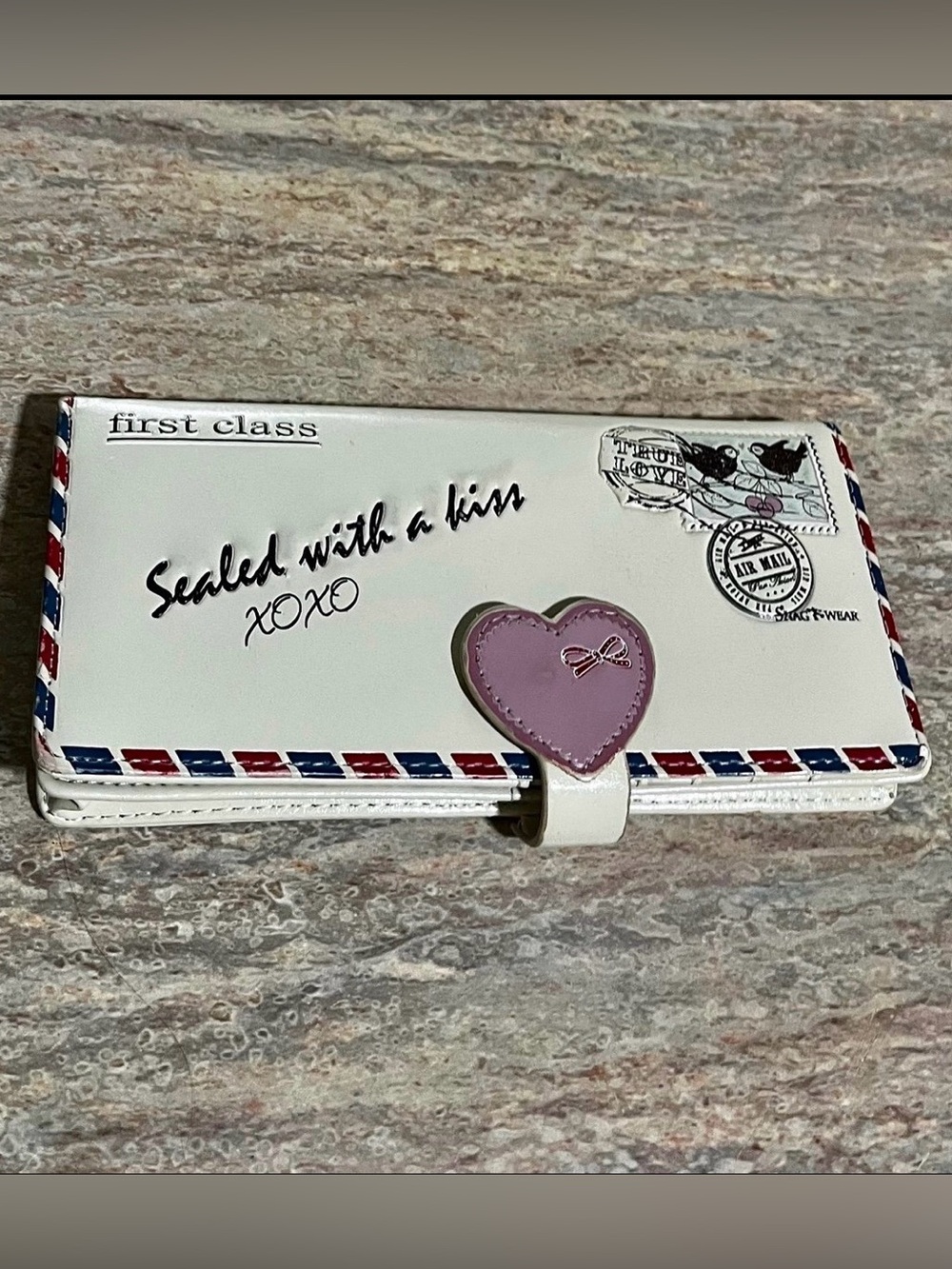 Shag Wear Canada First Class Sealed With a Kiss XOXO Heart-Accent Wallet -